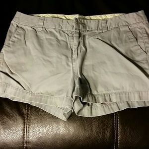 Women's light gray shorts flat front!